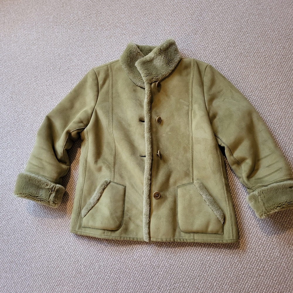 Fuchs Schmitt Cozy Winter Coat in soft green, size 8 - Picture 8 of 8